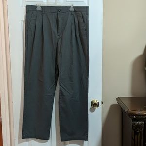 🌷Croft & Barrow classic fit men's pants 38x32